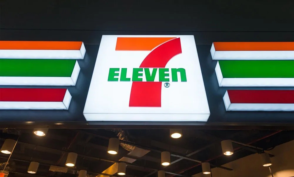 富川全球最大跨国连锁便利店集团7-11换LOGO了